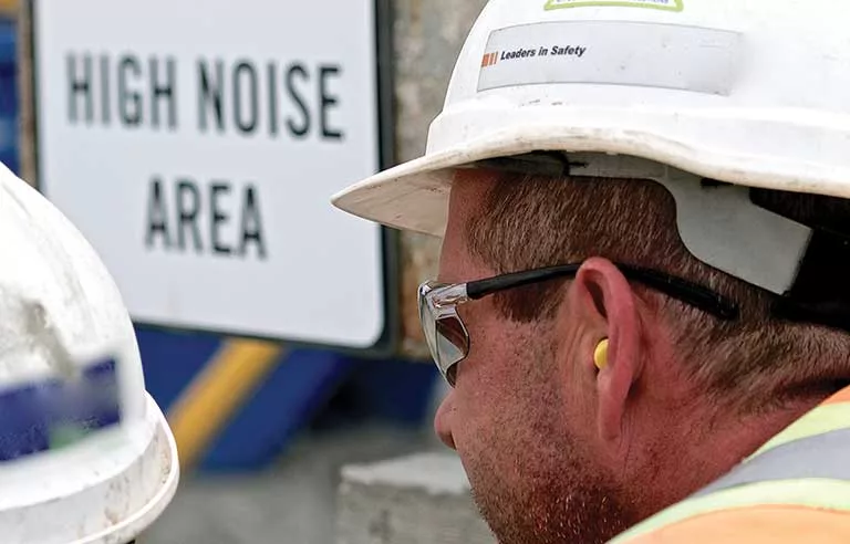 worker-hearing-protection